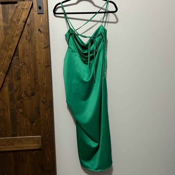 NanaMacs dress - Picture 2 of 3